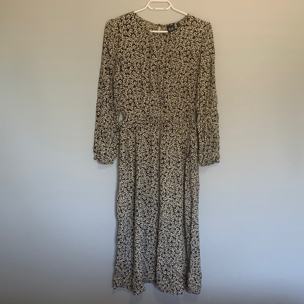 GAP Black and White Floral Long Sleeve Dress